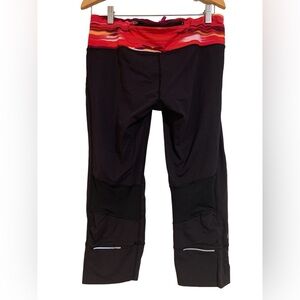 Athleta Black Relay Capri Crop Tight Leggings Red Waistband Style 581326 Medium